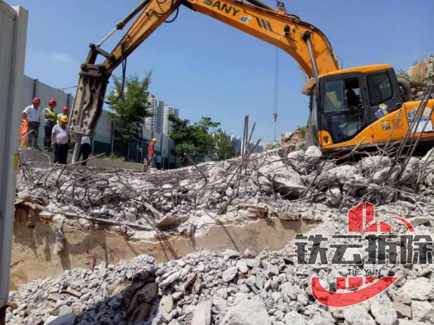 长沙拆除|长沙打墙|长沙砸墙|长沙拆隔断