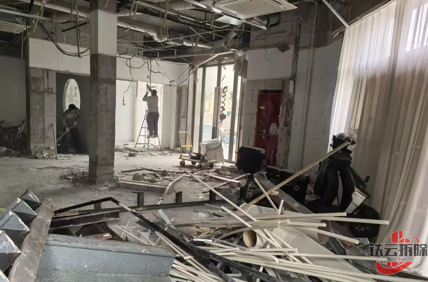 长沙急找拆墙师傅？专业团队接急单，更提供精细化拆除服务